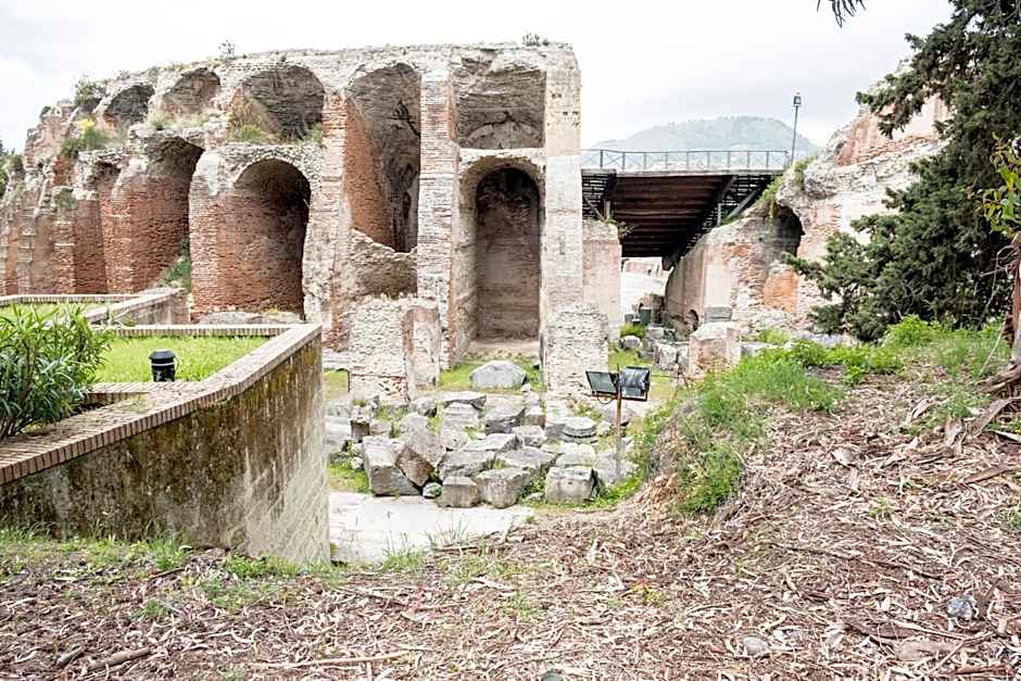 DIMORA FLEGREA room & breakfast