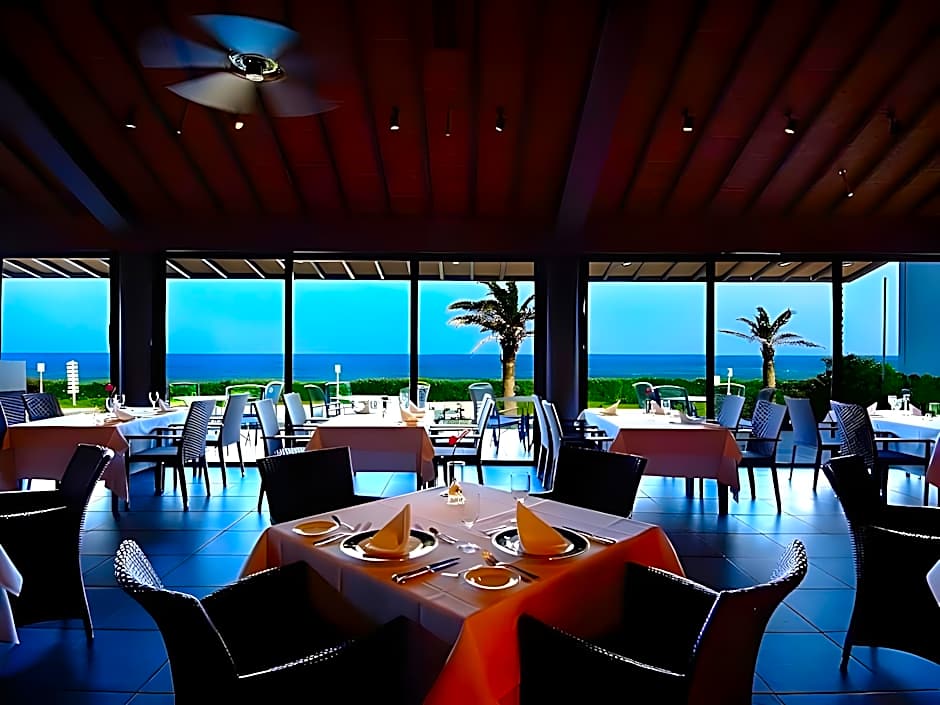 Kamogawa Grand Hotel