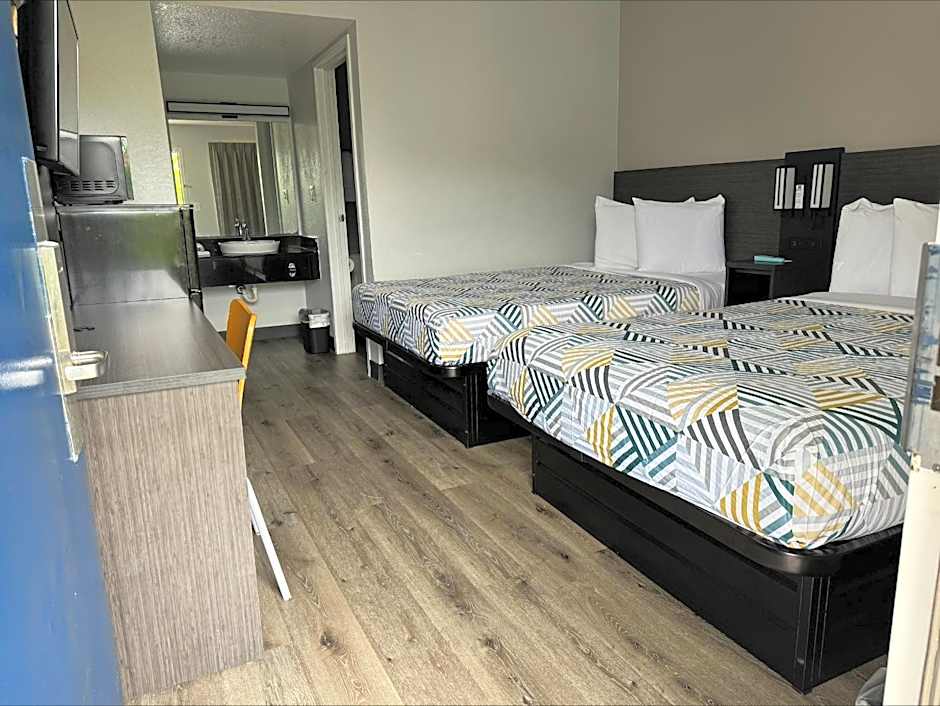 Motel 6-Bradenton, FL