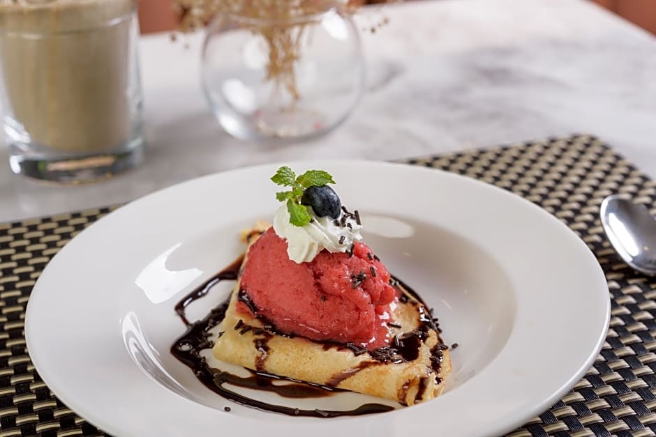 Mansion 51 Hotel & Apartment