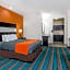 Days Inn & Suites by Wyndham Katy