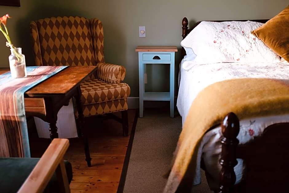 The Bread and Cheese Country Inn