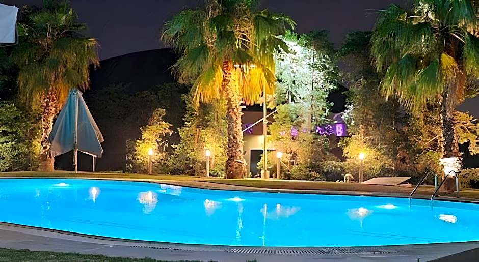 PARNIS PALACE HOTEL SUITES