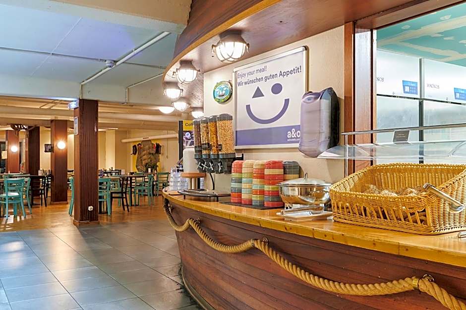 A&O Hamburg Reeperbahn