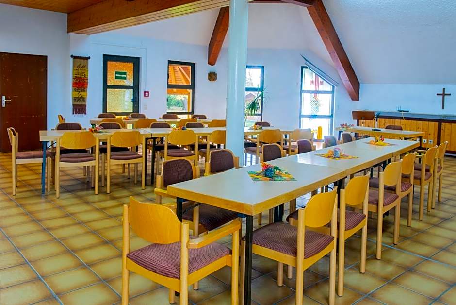 Christliche Gästehäuser Weinstraße