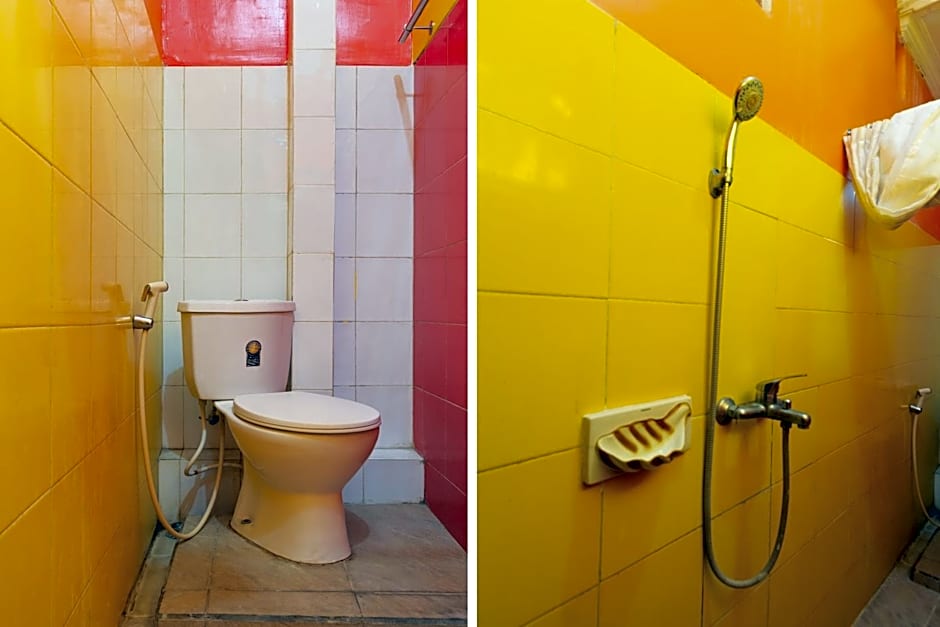 Homestay Gayatri Sawojajar near Univ Negeri Malang Kampus 2 Mitra RedDoorz