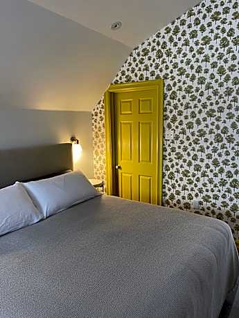 The Archie & Isidore Hotel