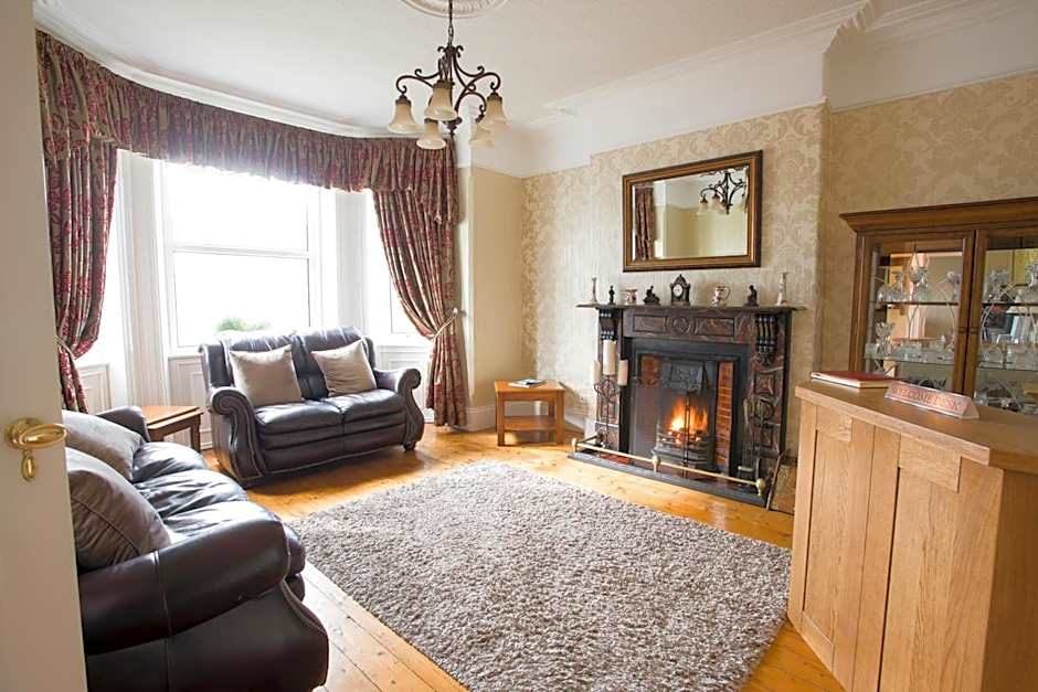 Cul-Erg House & Kitchen