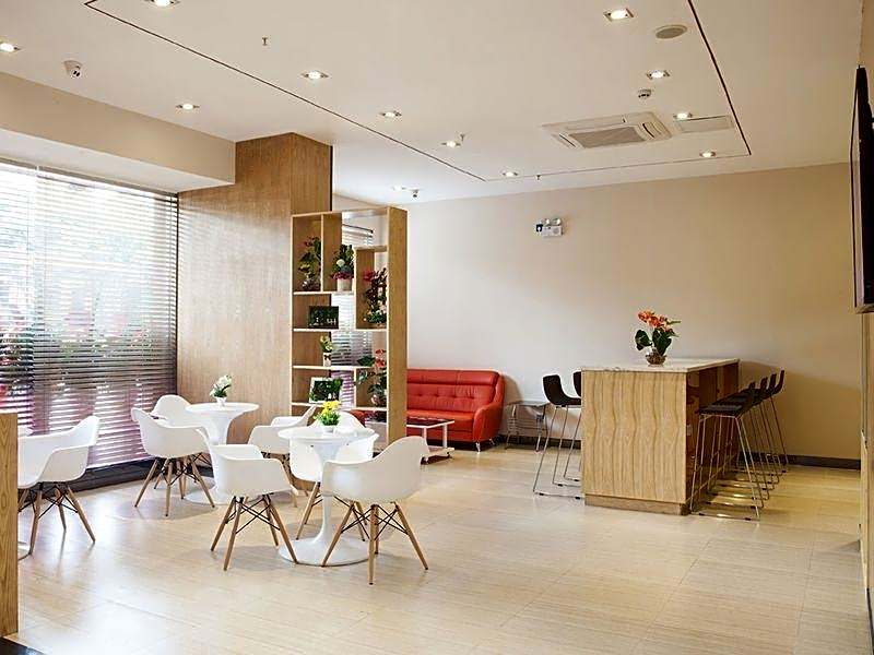 7 Days Inn Foshan Shunde Lunjiao Branch