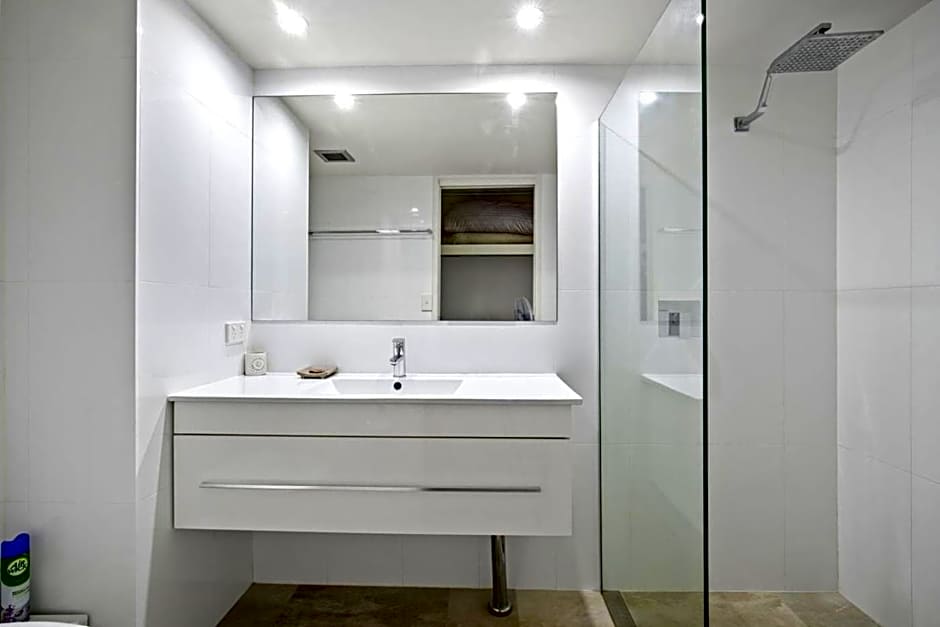 Cashelmara Beachfront Apartments