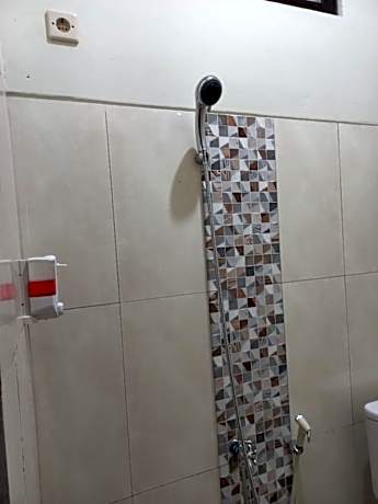 OMAH PAULAN GUEST HOUSE