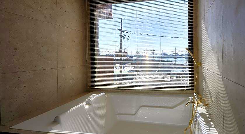 Pohang Brown Dot Terrace Pohang Terminal branch