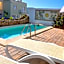 Stylish well-equipped, private pool, close to amenities, free AC Wifi