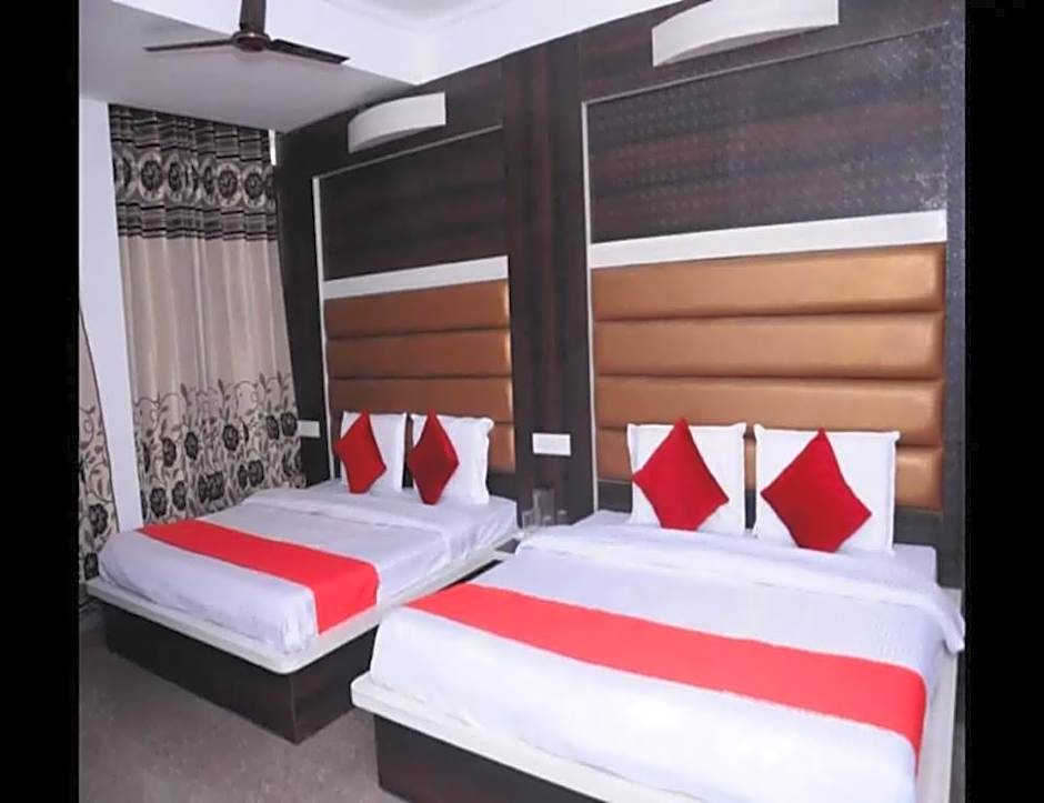 Hotel Lords Paradise