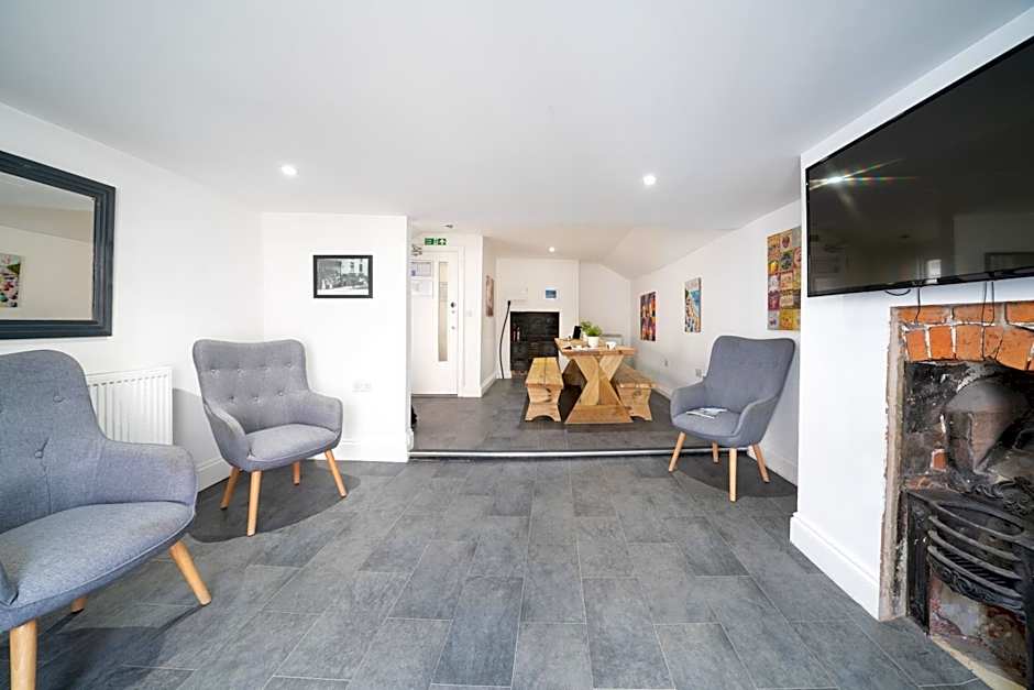 The Veteran Hotel & Bar