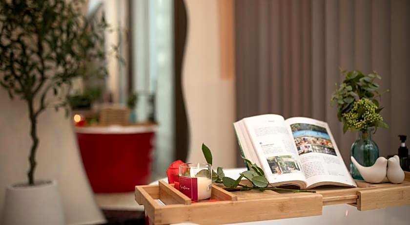 Quý Hùng Hotel - City Centre