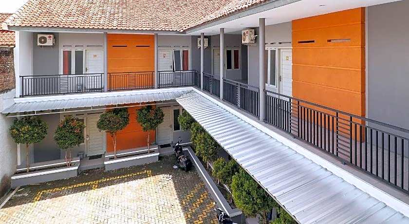 RedDoorz @ Merdeka Street Garut