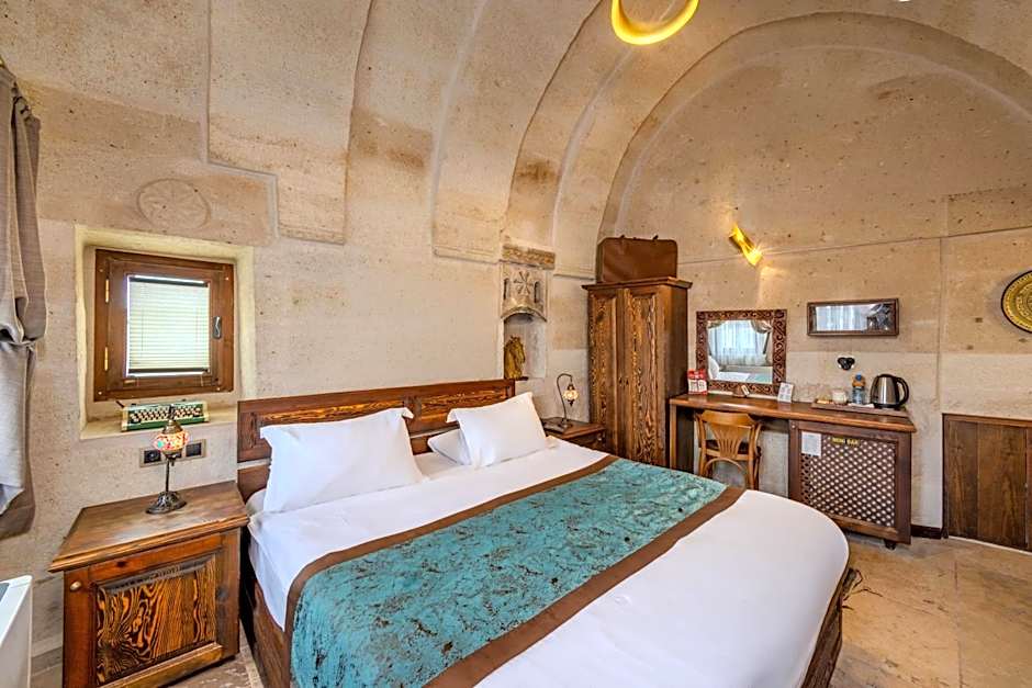Cappa Via Cave Hotel