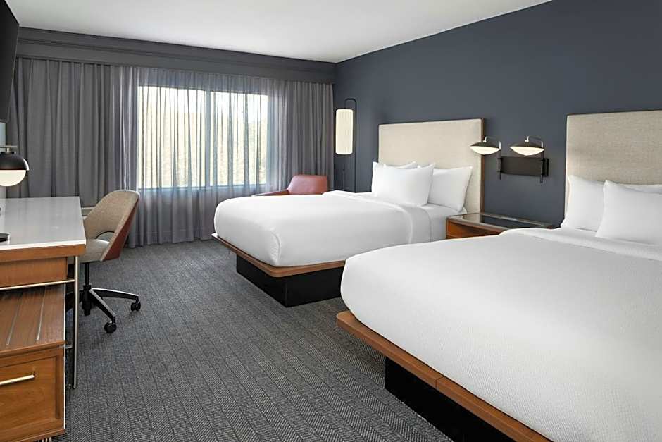 Courtyard by Marriott Chesapeake Greenbrier
