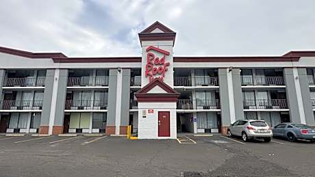 Days Inn by Wyndham Hampton Near Coliseum Convention Center