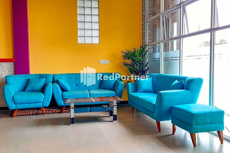 MT Syariah Homestay Kerinci RedPartner