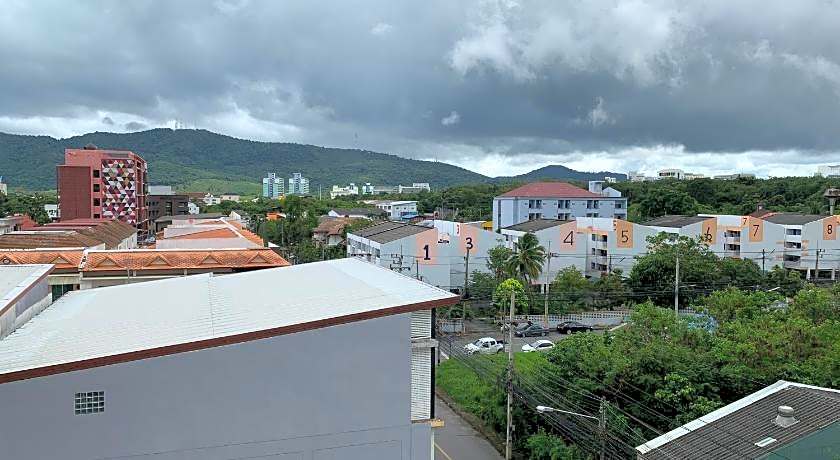 Clover Hotel Hatyai (SHA Extra Plus)