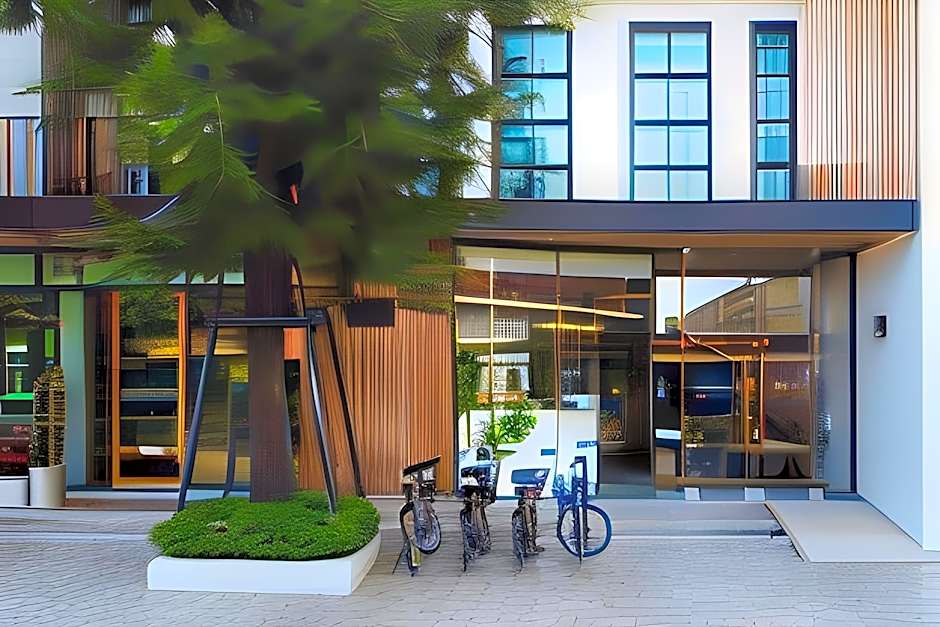 Ananzitra Hotel