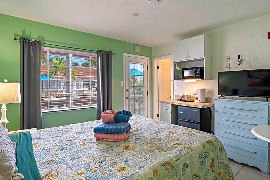 Photo 1 of 3 of Studio 1 Queen Bed