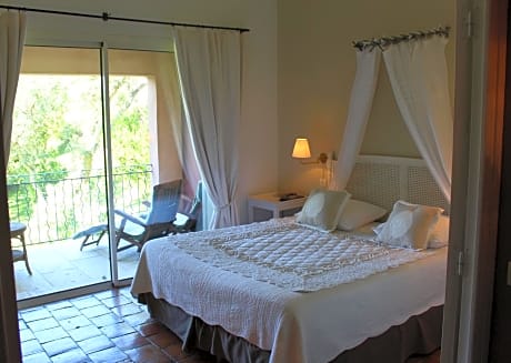 Classic Double Room with Terrace