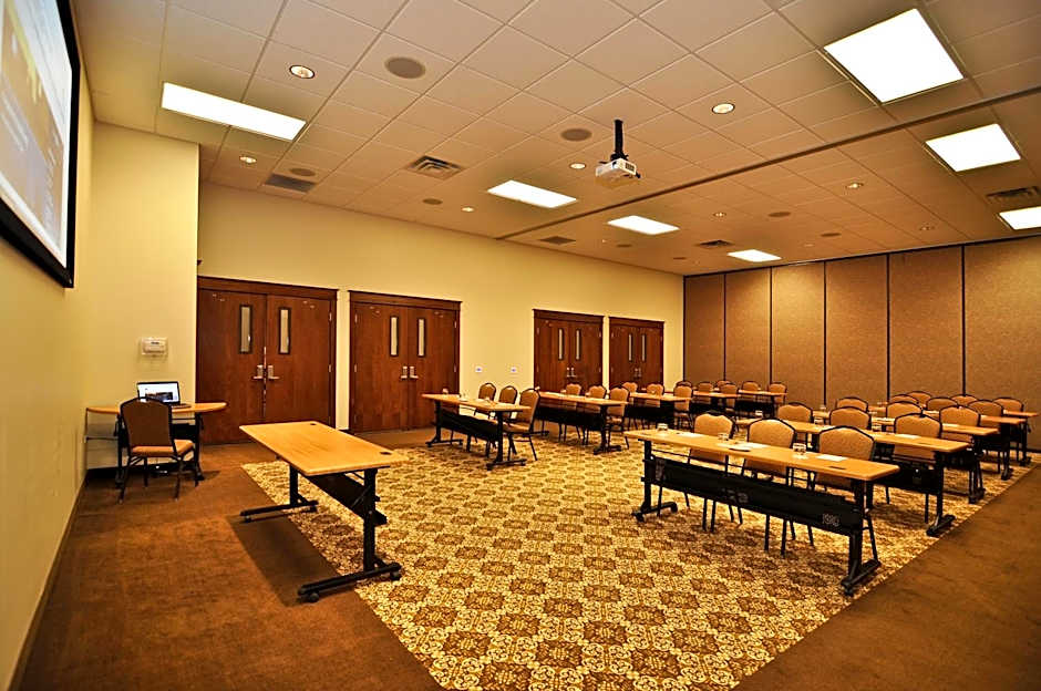 Montcler Hotel & Conference Center, Trademark by Wyndham