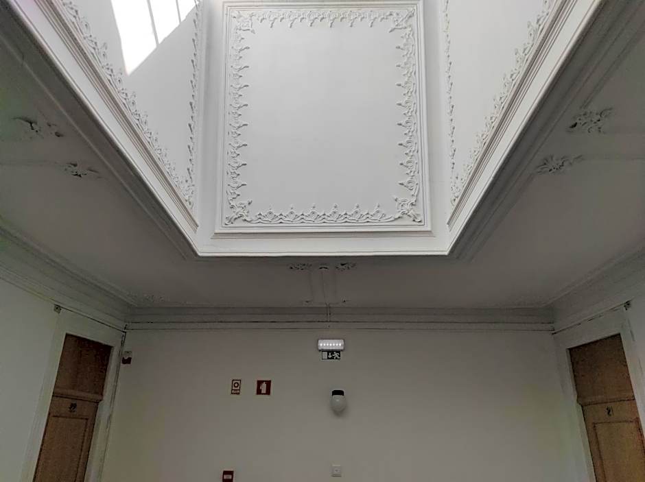 Lira Guest House B&B