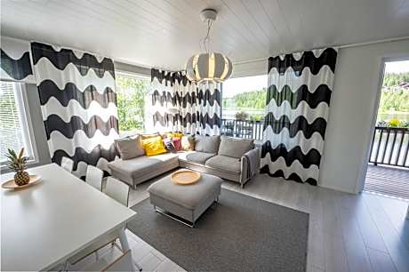 Apartment with Lake View