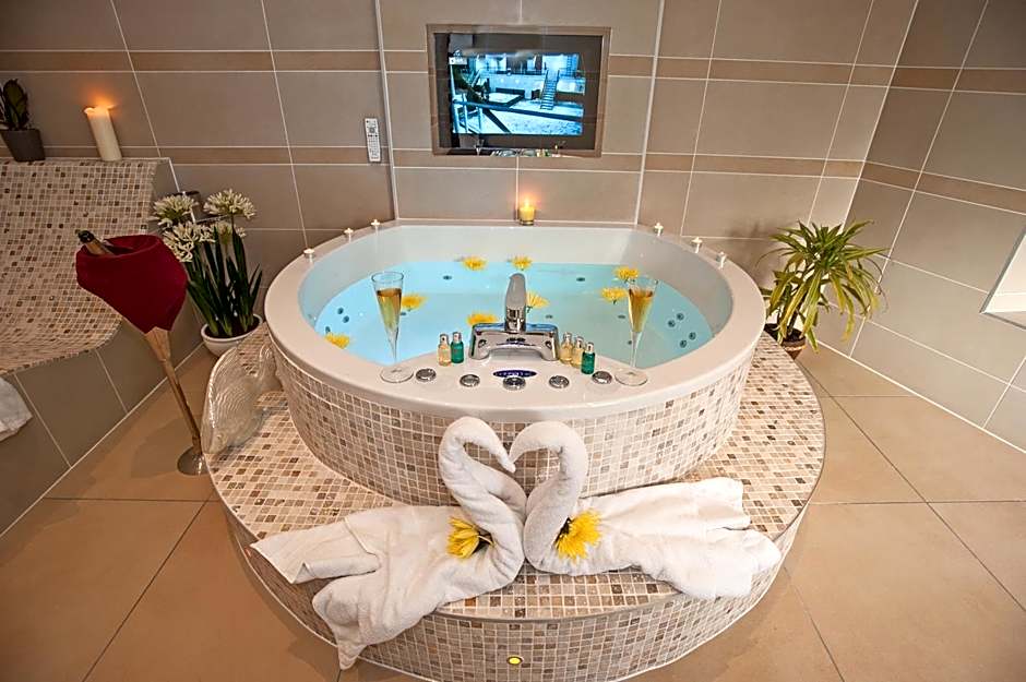 Windermere Boutique Hotel Spa Suites & Hot Tubs