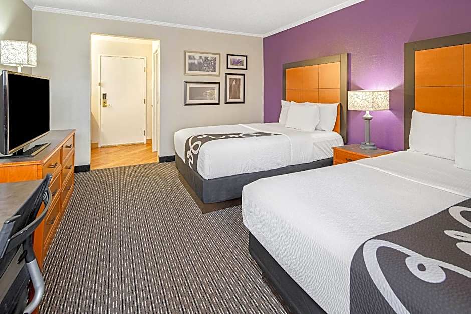 La Quinta Inn & Suites by Wyndham Baton Rouge Siegen Lane