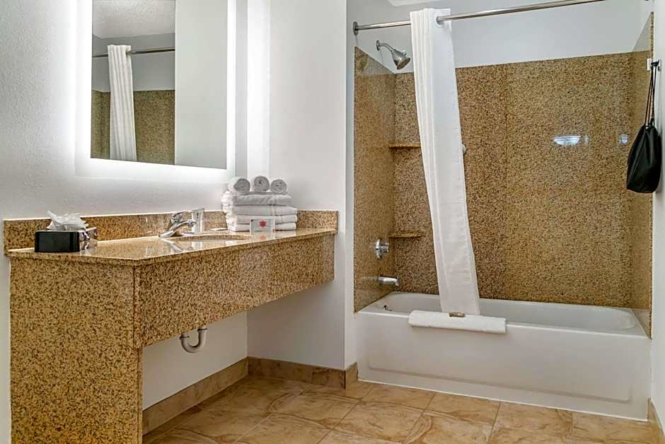 Country Inn & Suites by Radisson, Rossford - Toledo South