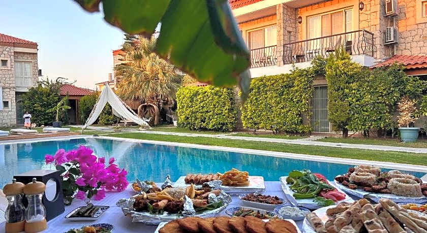 Kemerlihan Deluxe Hotel