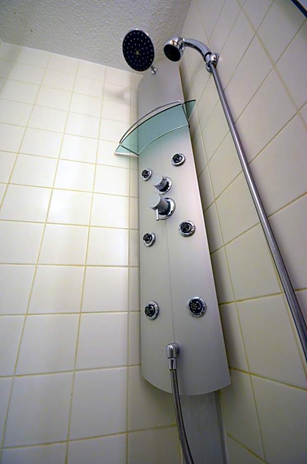 Kyriad Dijon Est - Mirande