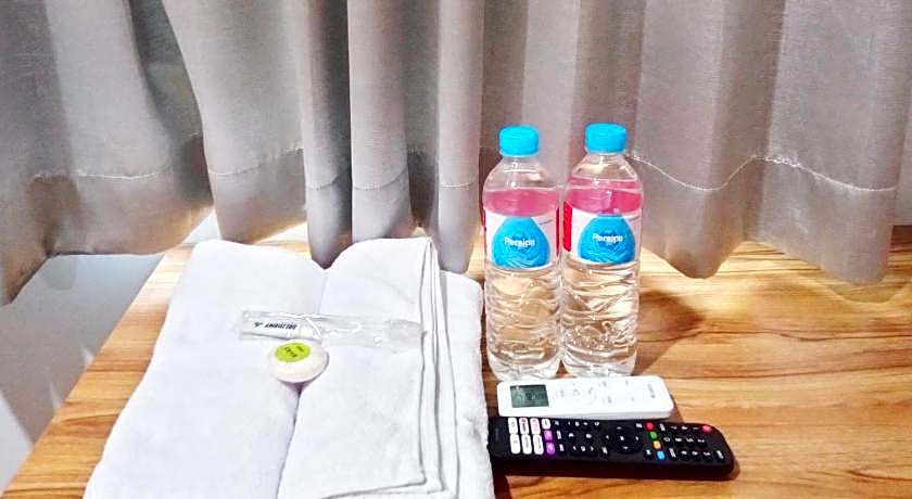 RedDoorz @ Hotel DPraya Pati