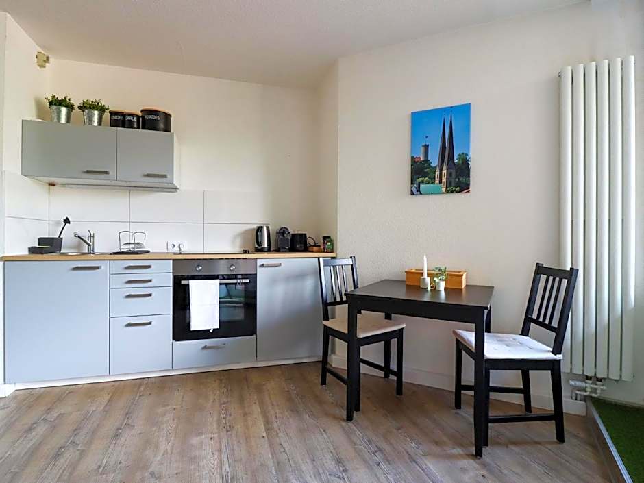 homebydoni - zentral I Parkplatz I Küche I Balkon