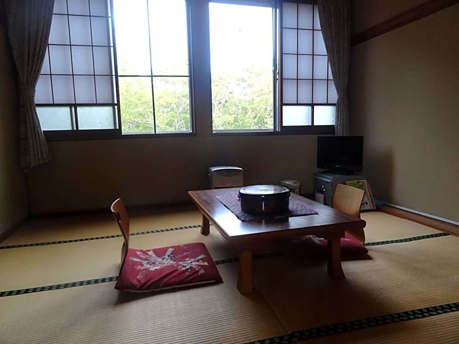Shinyu Onsen Kurikomaso
