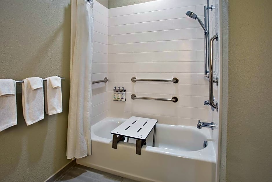 Holiday Inn Express Hotel and Suites Katy By IHG