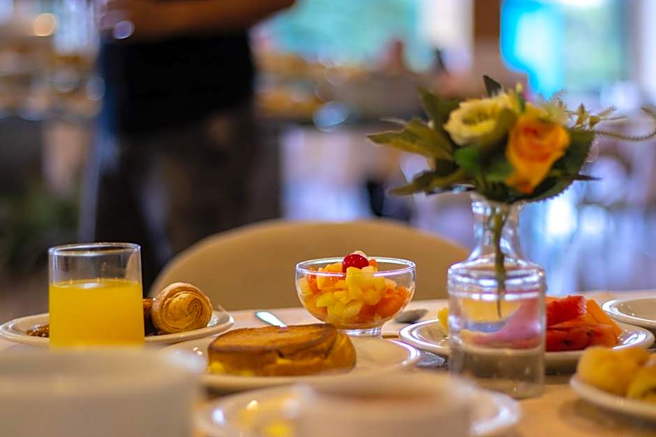 Continental Inn Hotel