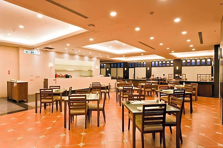 The Loft Seaside Suite