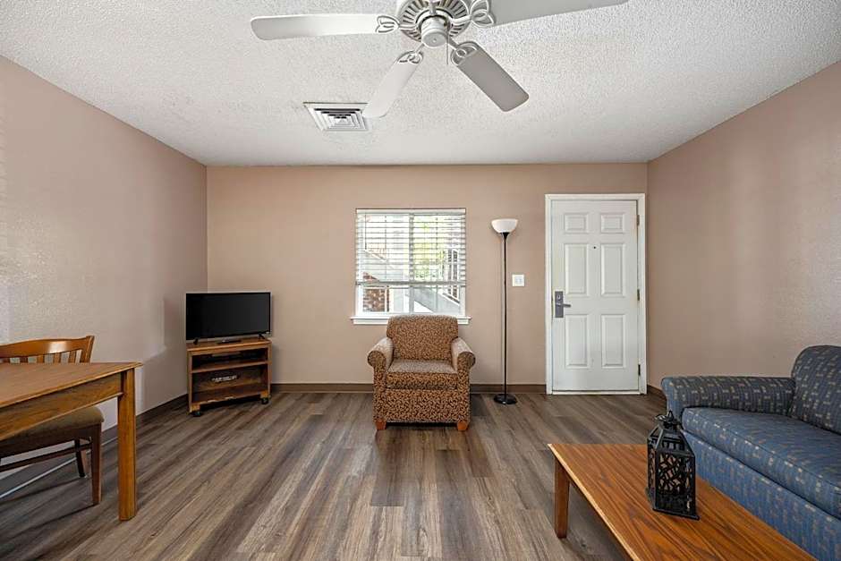 Affordable Suites Greenville