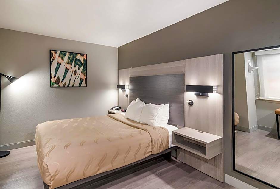 Quality Inn & Suites North Mesquite I-30