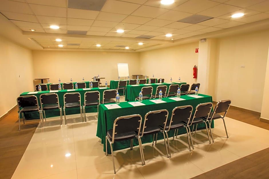 Hotel Plaza Calzada