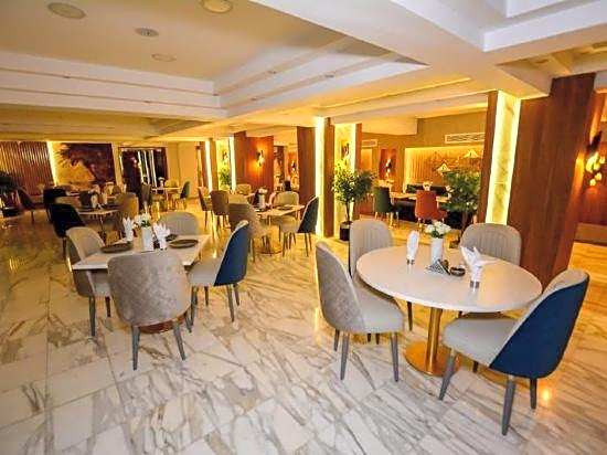 Pardise Home City Stars Hotel