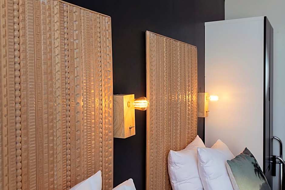 Quentin Amsterdam Hotel