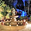El Encanto Inn & Suites