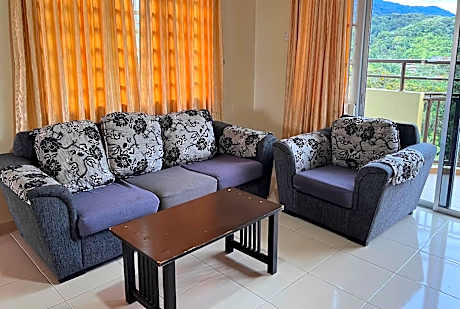 Cameron Supersave Apartment @ Crown Imperial Court